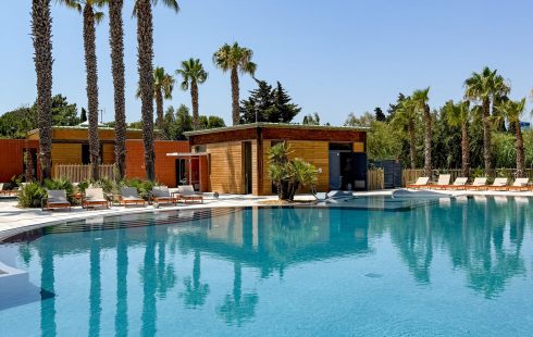 C0534E04-FE6F-4151-95BF-9270EB2C39E9